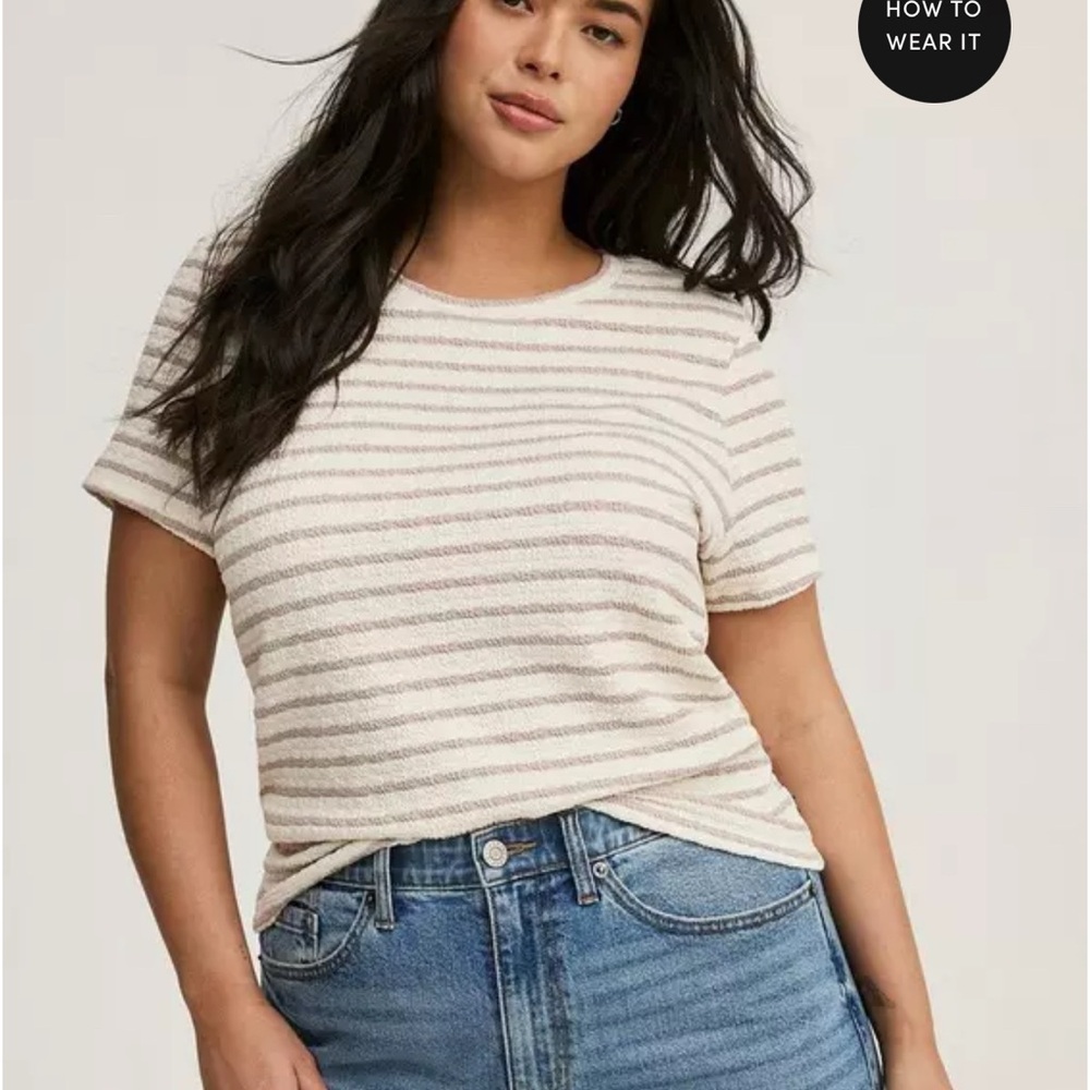 Torrid Size 4(4X)(26) Textured Knit Crewneck Cream & Taupe Striped Shirt